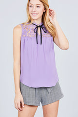 Sleeveless Contrast Tie W/lace Wool Dobby Woven Top