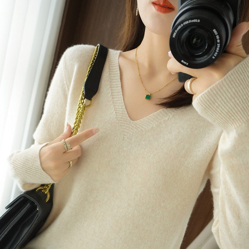 Autumn Winter New cashmere Sweater Woman V-Neck