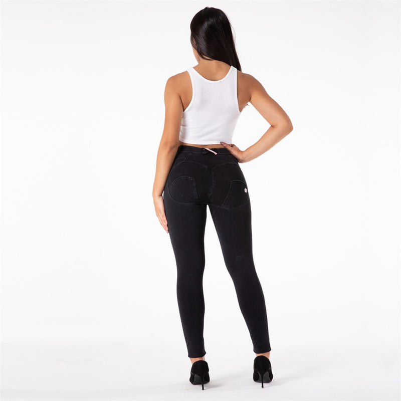 Melody Stretch Boyfriend Jean,