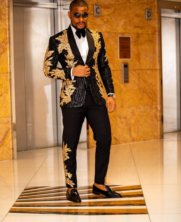 Beaded Embroidery 2 Piece Shawl Lapel Designer Tuxedos