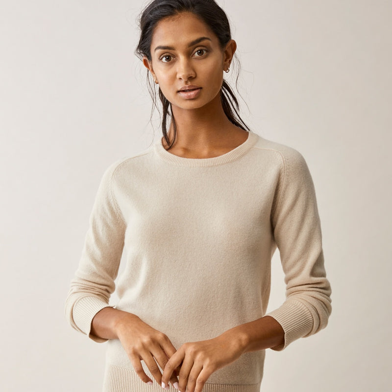 Woman winter Cashmere sweaters and auntmun knitted