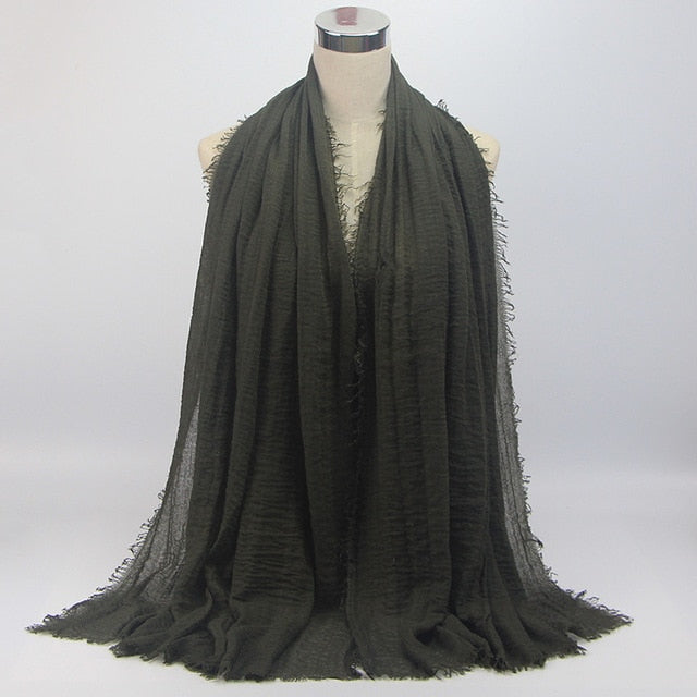 Muslim Crinkle Hijab: Modest Elegance at Wholesale Price.
