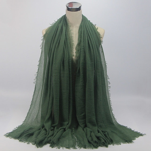 Muslim Crinkle Hijab: Modest Elegance at Wholesale Price.