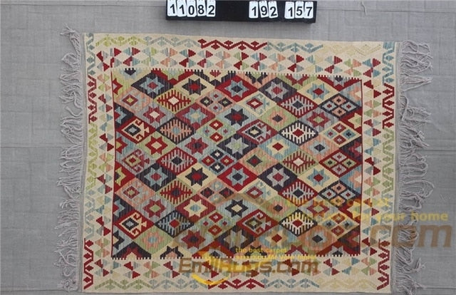 carpet floor handmade woven wool carpet hereke Afghan carpet