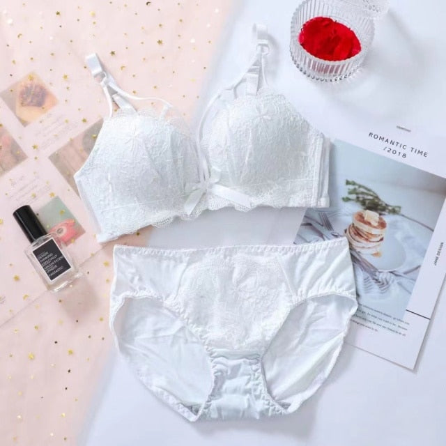 Gather Small Breasts To Close The Breasts To Prevent Sagging Bra