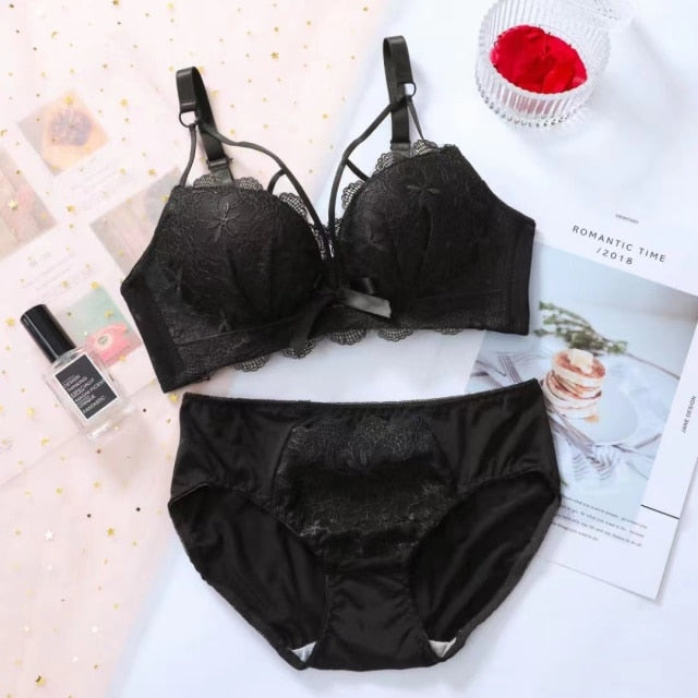 Gather Small Breasts To Close The Breasts To Prevent Sagging Bra