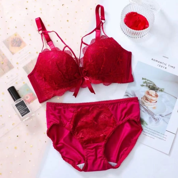 Gather Small Breasts To Close The Breasts To Prevent Sagging Bra